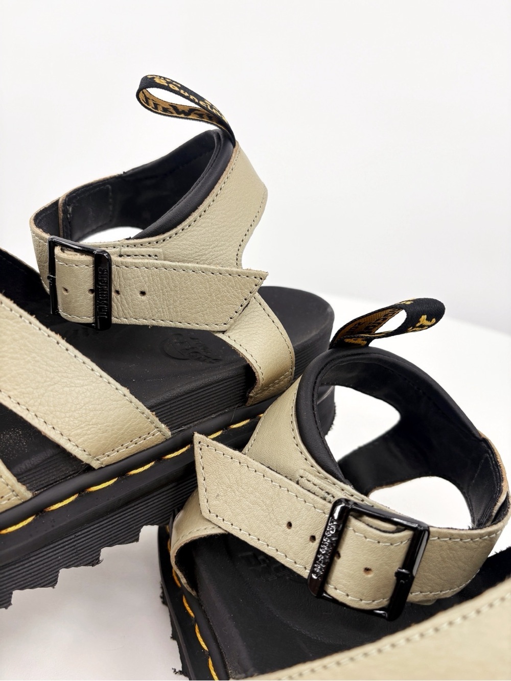 DR. MARTENS Blaire Beige Leather Platform Lug Sole Sandals 9 - Picture 10 of 15